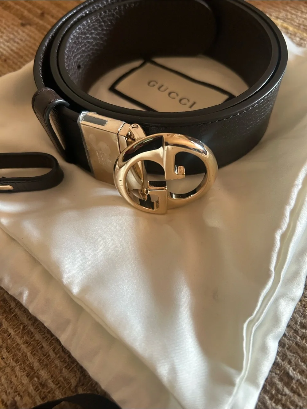 Gucci Black Leather Belt with Silver Double G Buckle and Red Lining